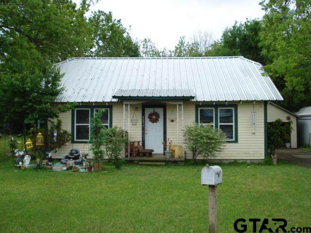 407 Carnegie - Photo 1