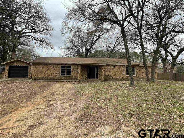 970 Catalpa Road - Photo 1