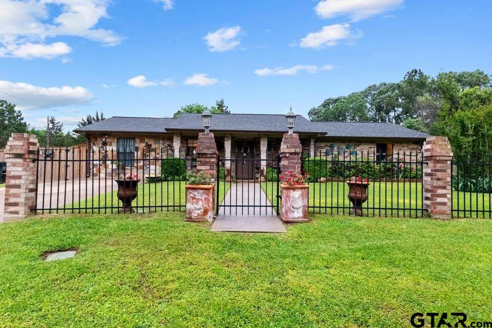 2299 Red Bird Ln - Photo 1