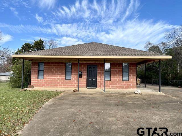 1112 Longview Drive - Photo 1