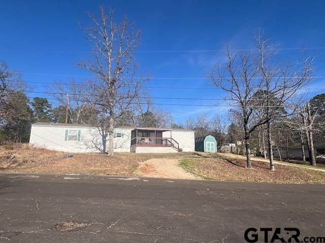 17323 Lakeview Dr - Photo 1