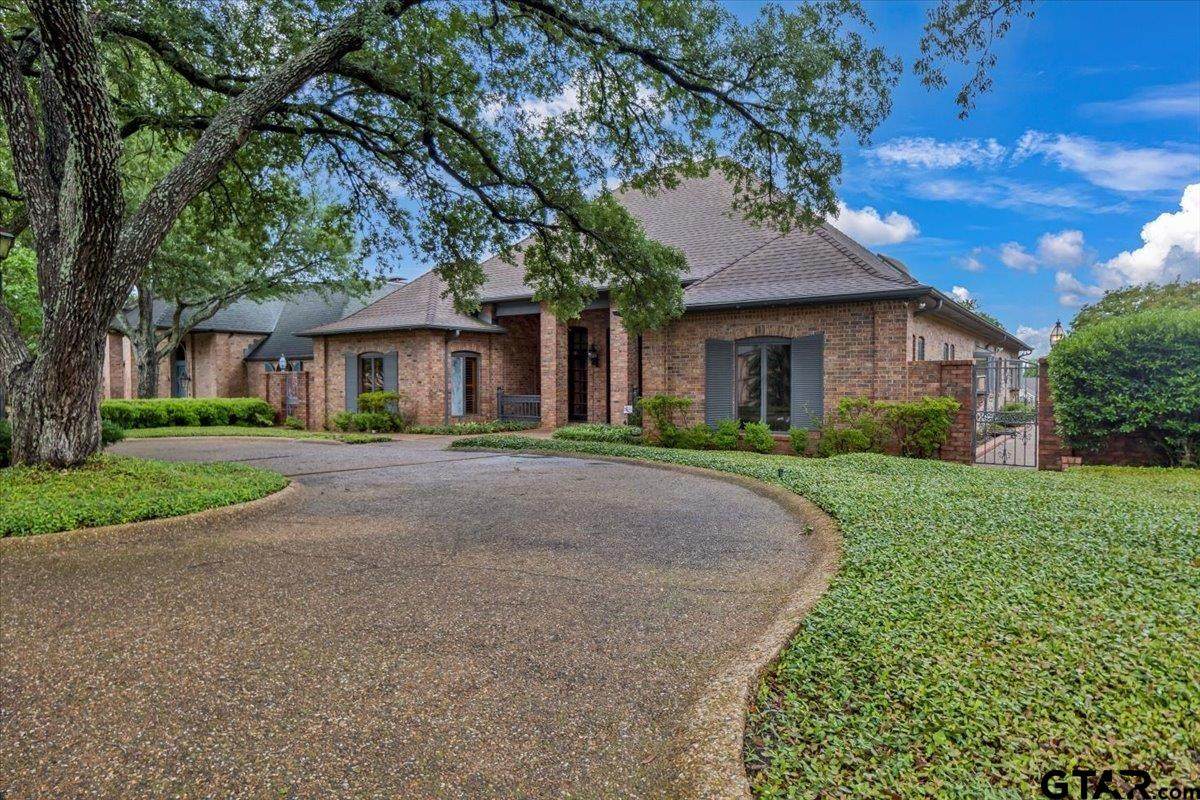 612 Rosemont Place II - Photo 1