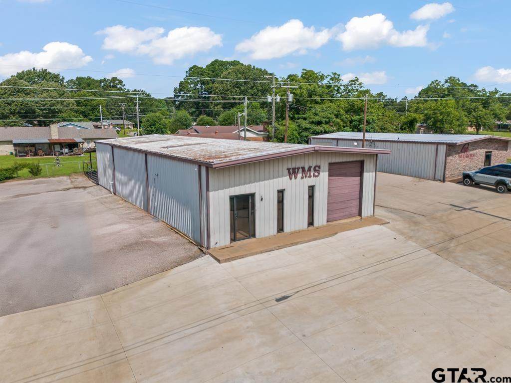 2407 Eastman Road - Photo 1