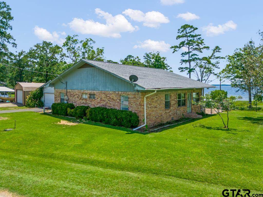 620 Shadywood Lane - Photo 1