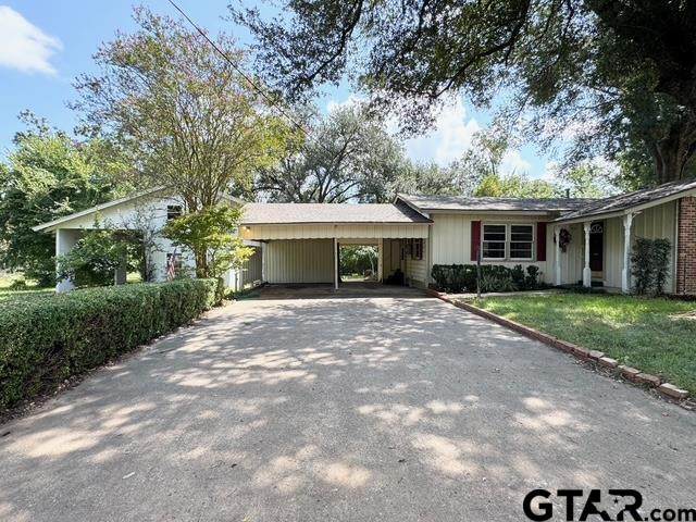 206 9th Street - Photo 1