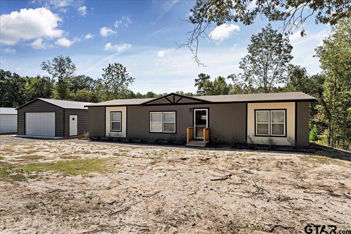 4776 County Road 4509 - Photo 1