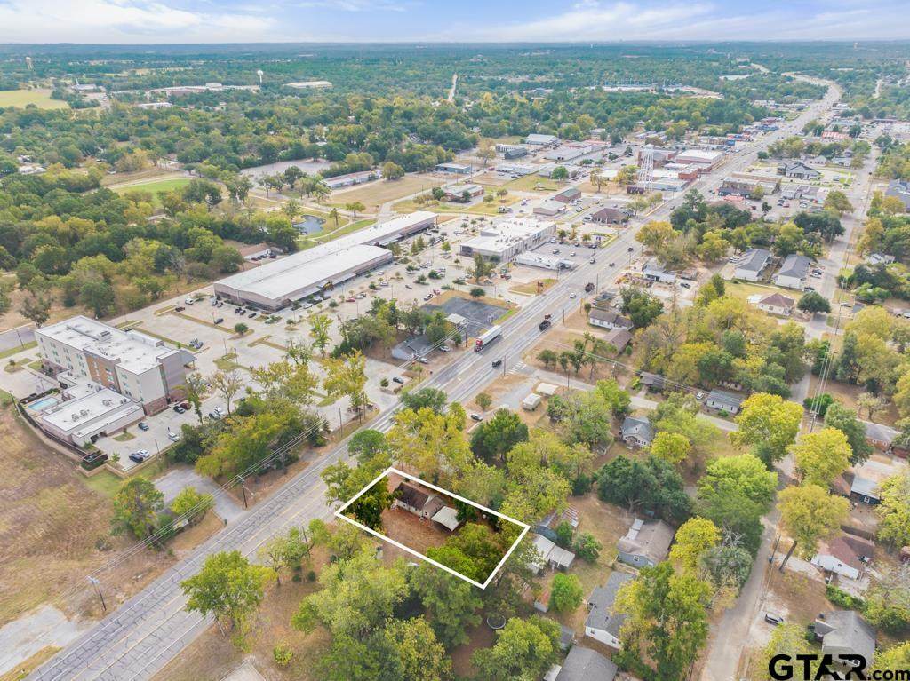 510 Main St - Photo 1