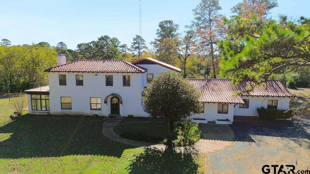 255 County Road 2660 - Photo 1