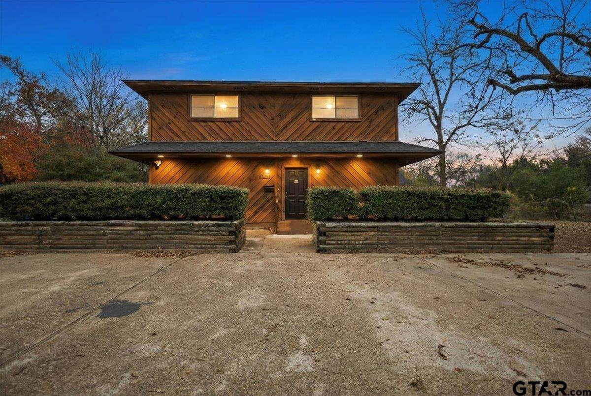 530 Canada Street - Photo 1