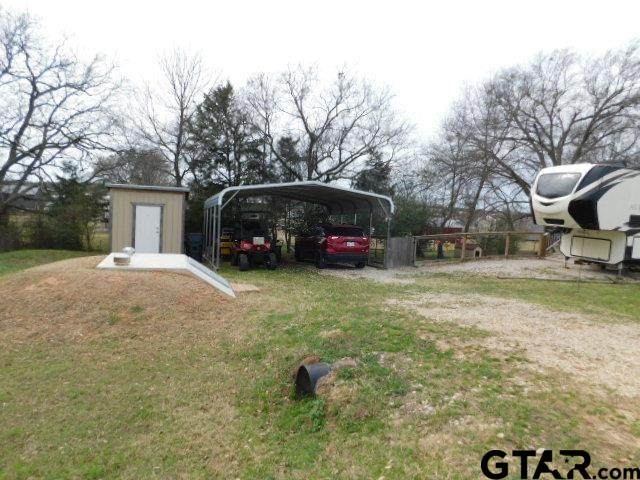 285 Caddo - Photo 1