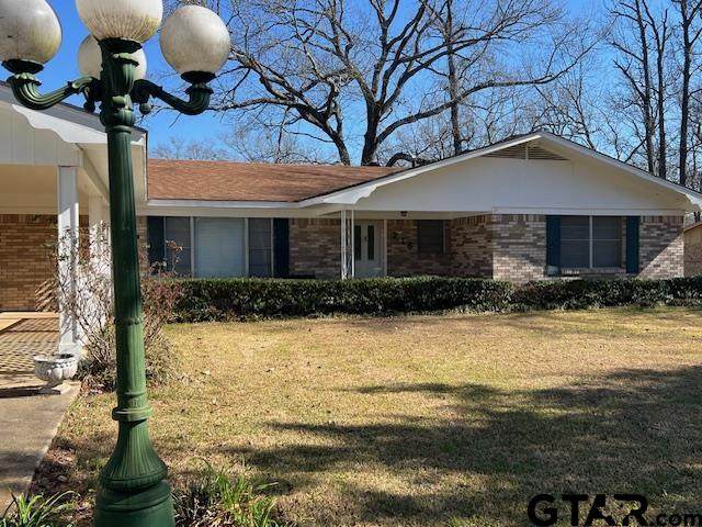 216 Arch Davis - Photo 1