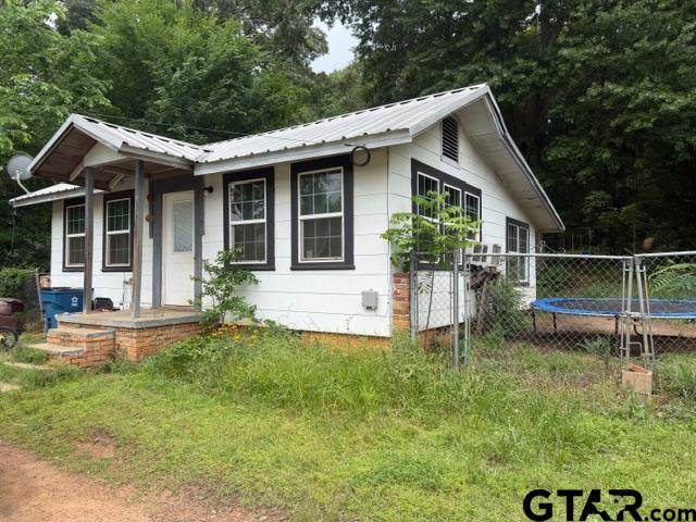 411 & 413 Tyler - Photo 1