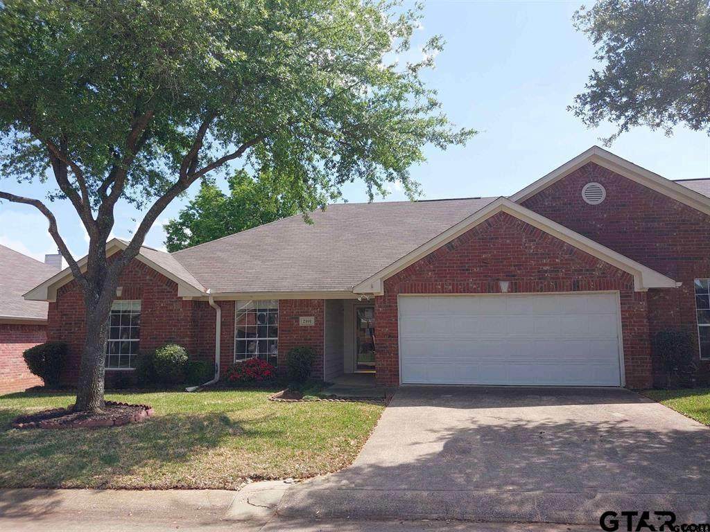 5401 #2101 Hollytree Drive - Photo 1