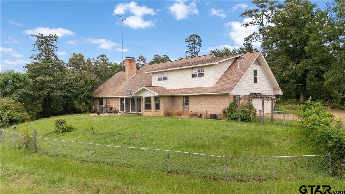 21675 Highway 110 N - Photo 1