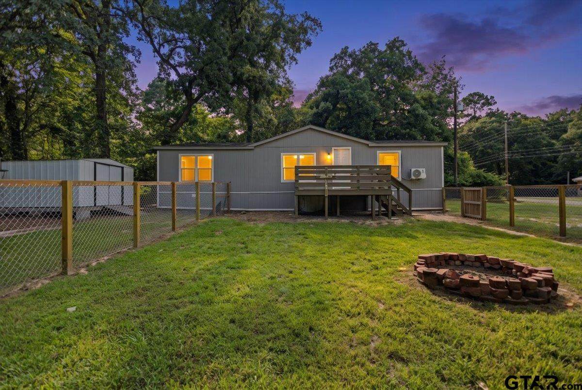 121 Jackie St - Photo 1
