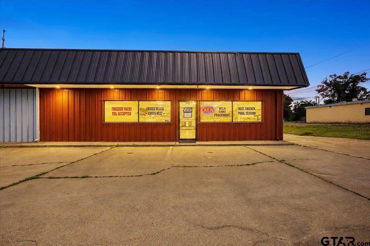 415 S Hwy 37 - Photo 1