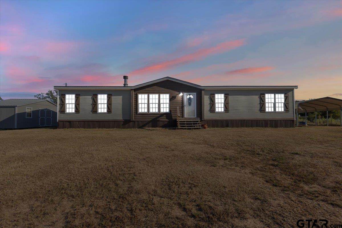 247 County Road 4304 - Photo 1