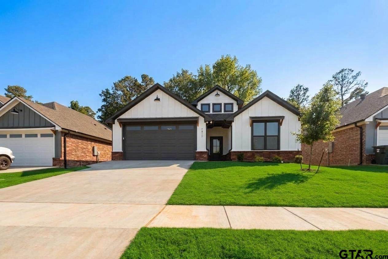 7917 Greenhill Drive - Photo 1