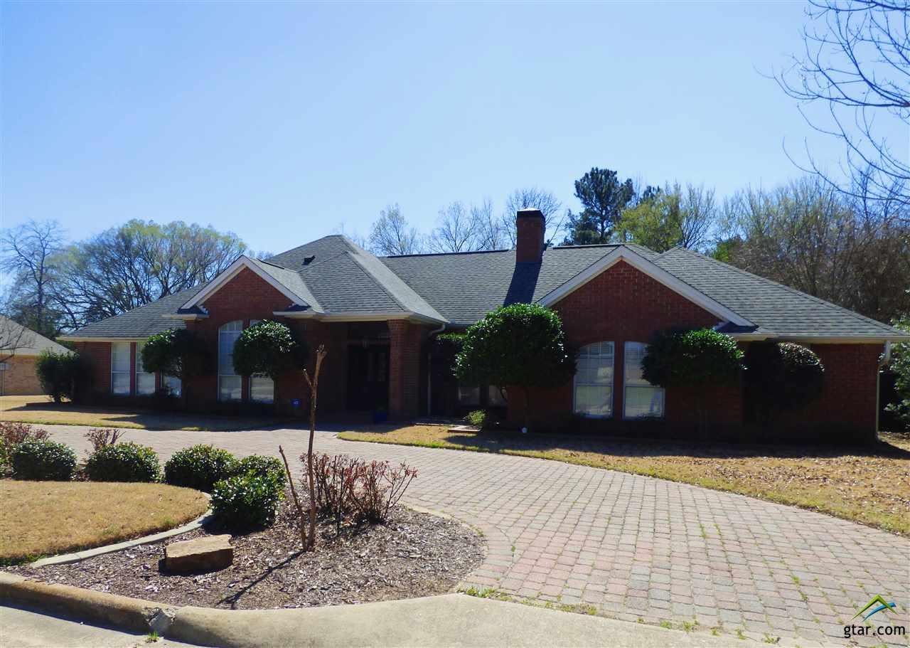 103 Turnberry Circle - Photo 1