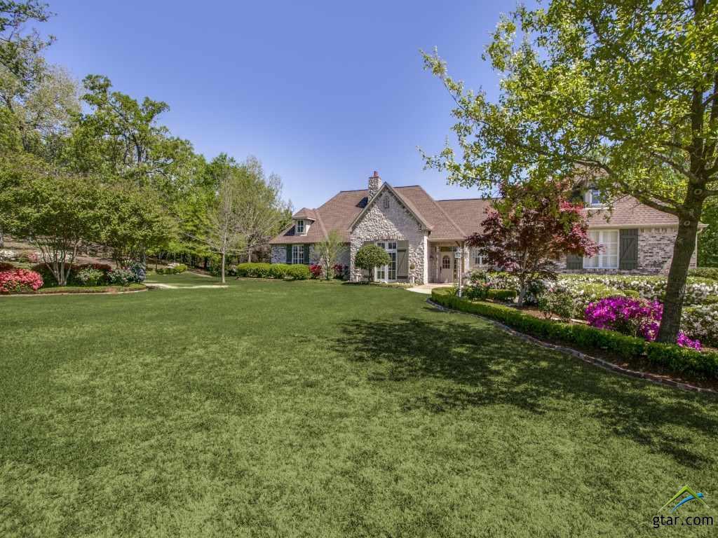 1301 Hermitage Ct - Photo 1