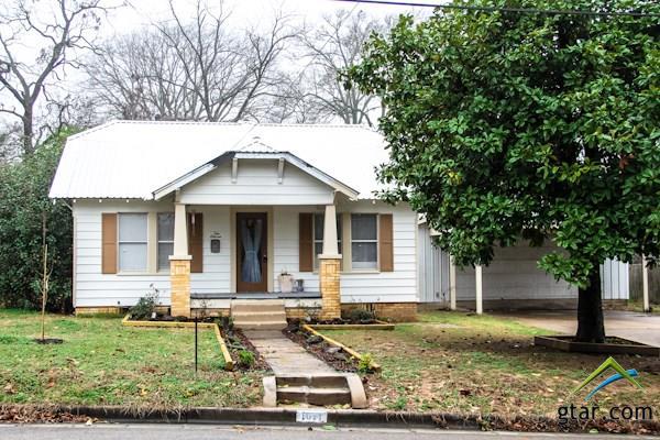 1011 Newsom - Photo 1