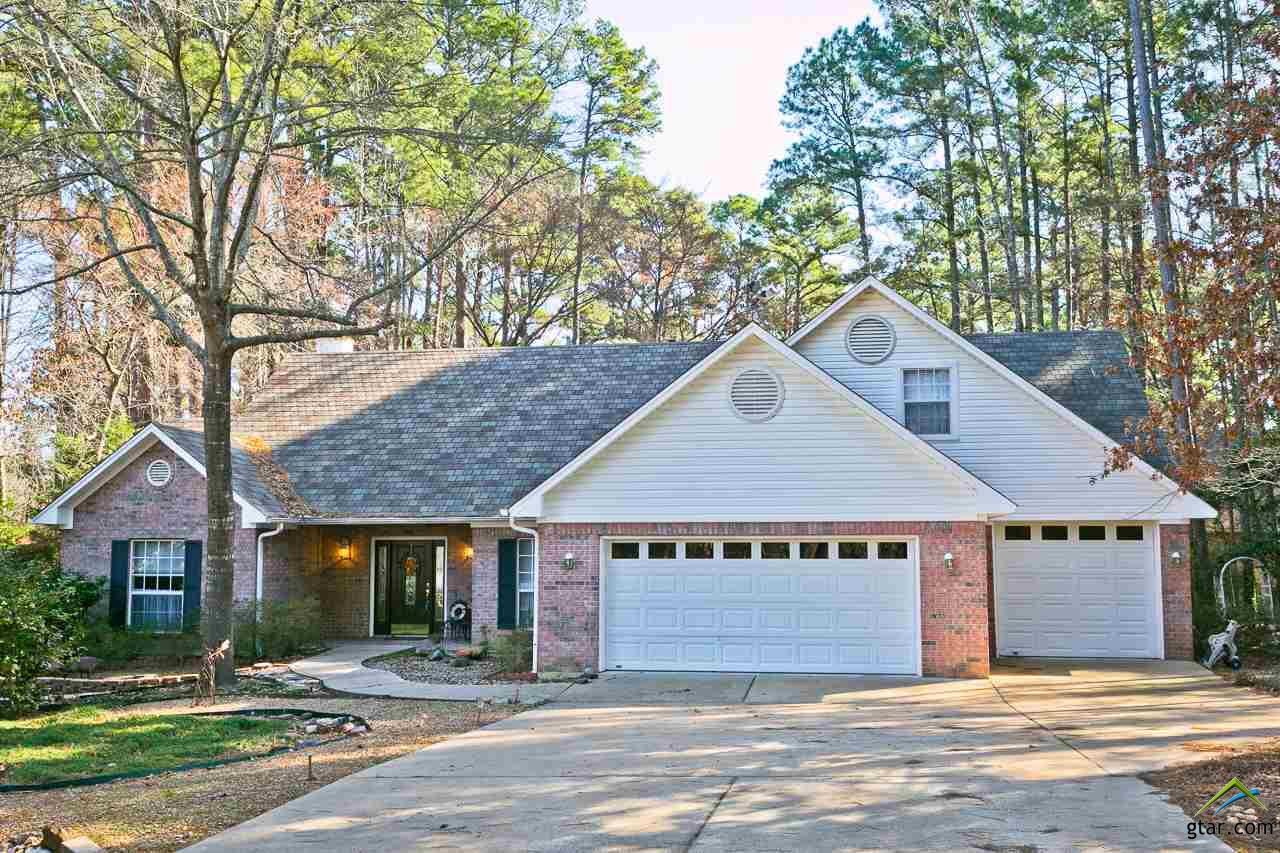 1669 Pineview Lane - Photo 1