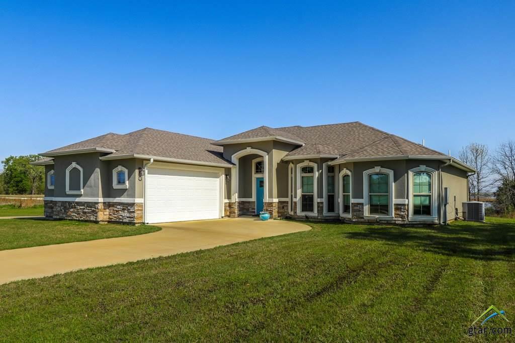 559 Private Road 2712 - Photo 1