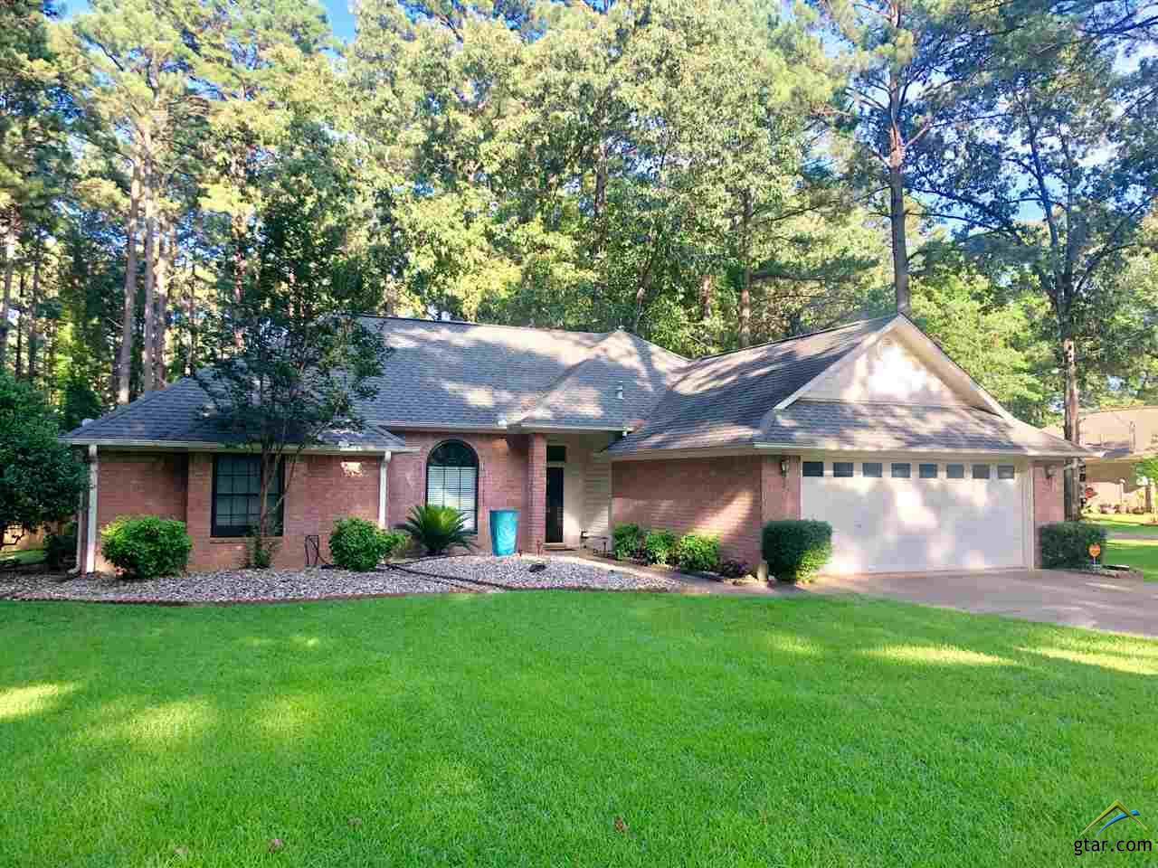 302 Lexington - Photo 1