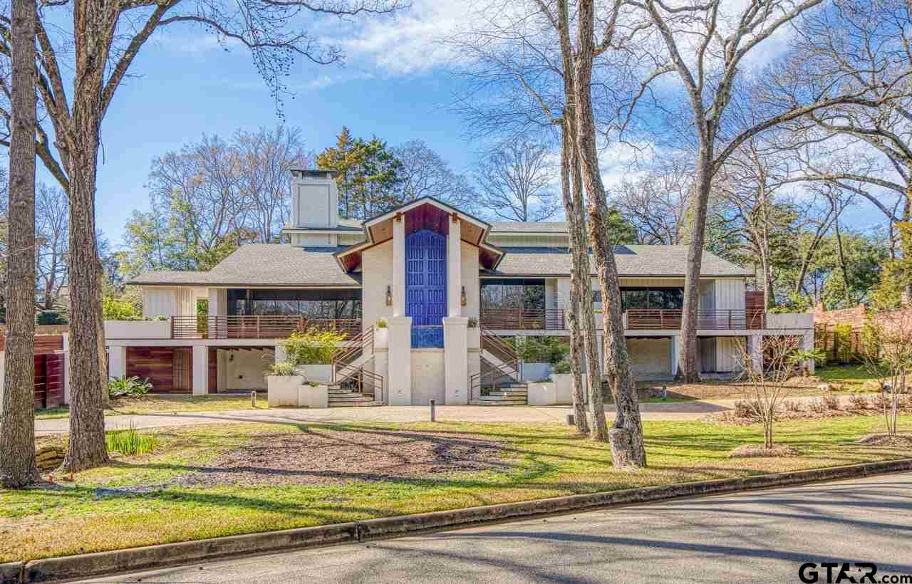 410 Rudman - Photo 1