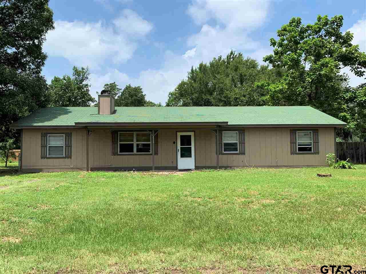 212 Creekside Circle - Photo 1