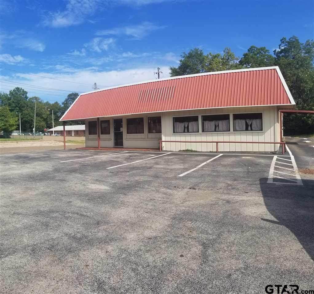 620 Tyler - Photo 1