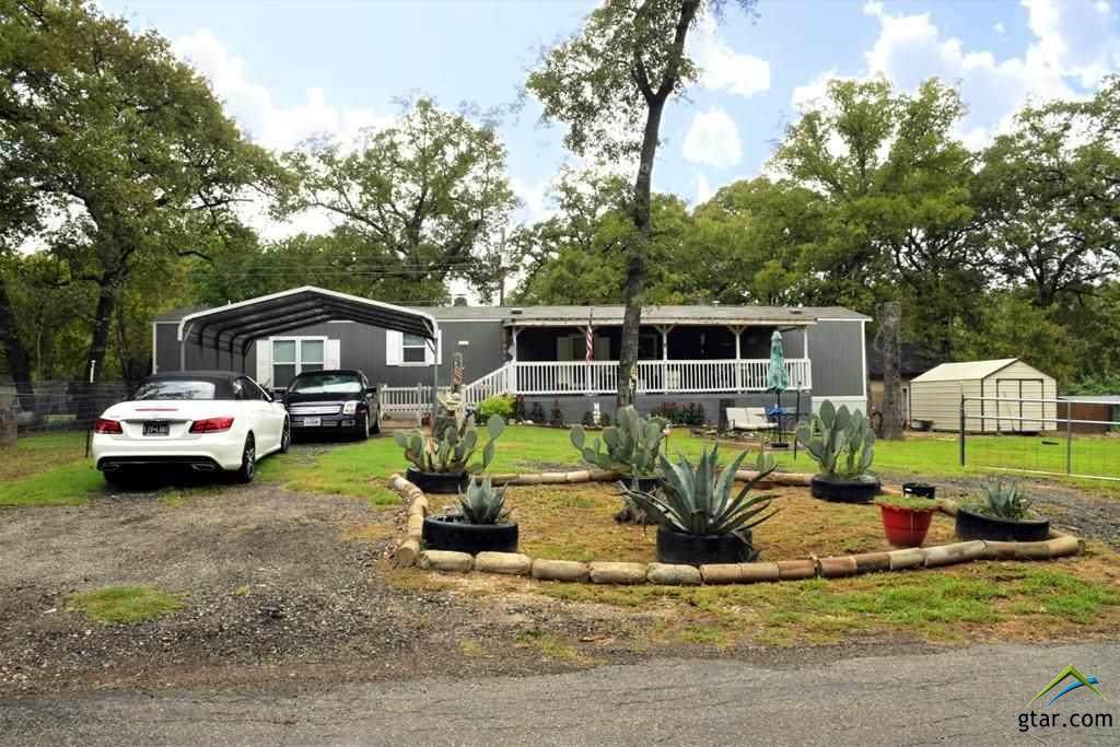 141 Oxbow St. - Photo 1