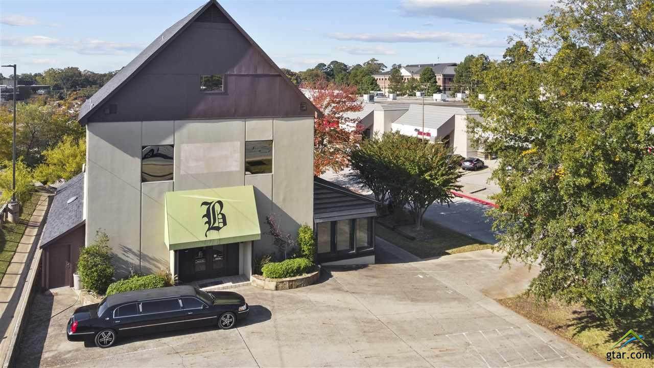 3333 Troup Hwy - Photo 1