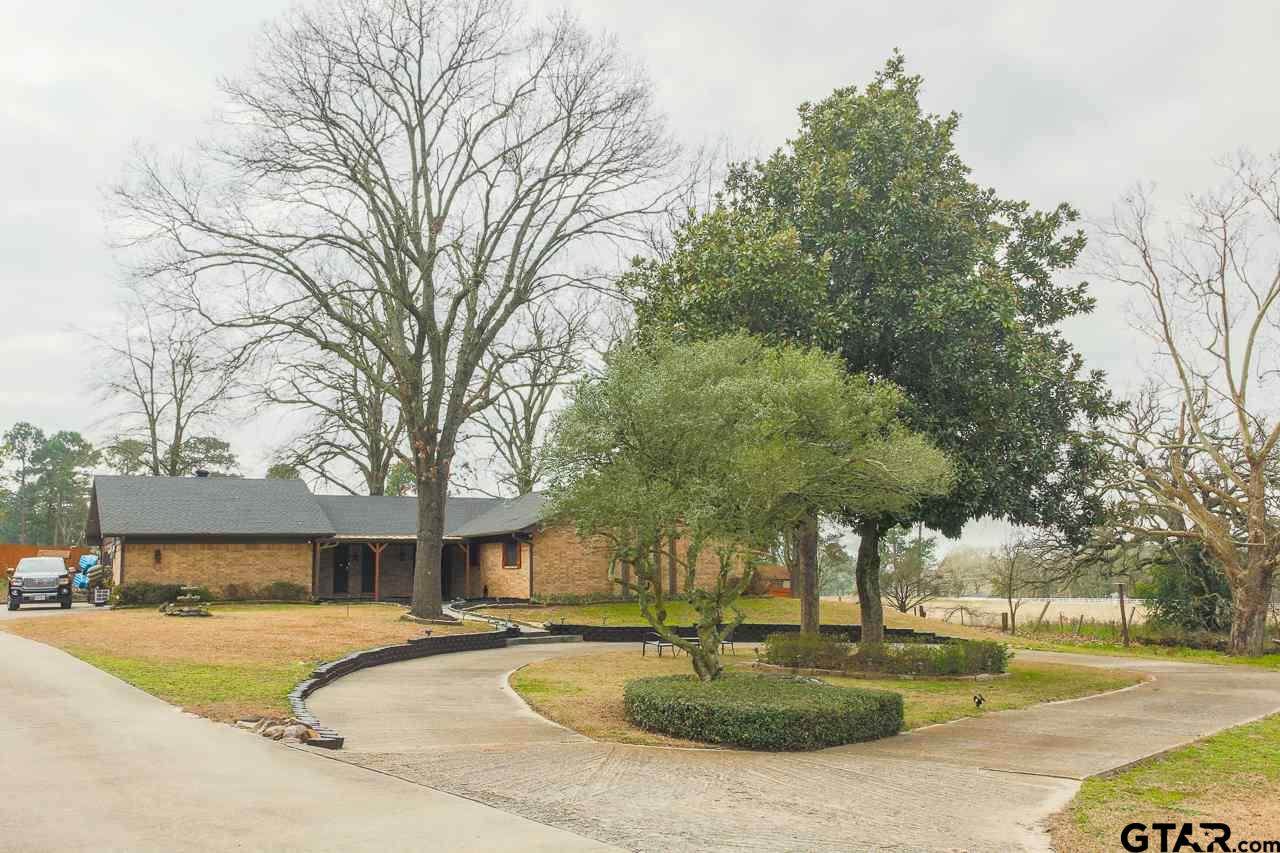 1102 Mcdonald - Photo 1