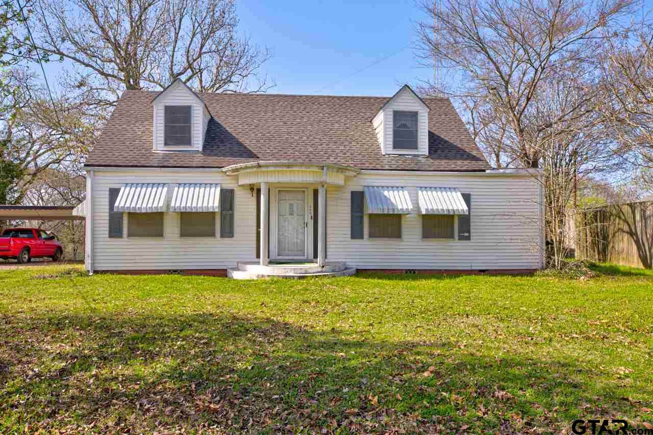 205 Phillips Street - Photo 1
