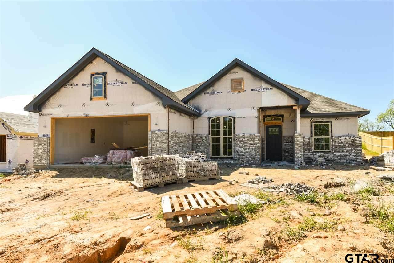 104 Hay Meadow - Photo 1