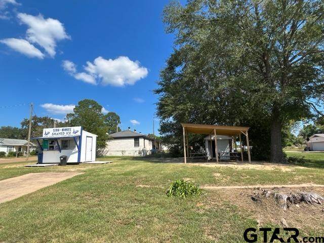 122 Green St - Photo 1