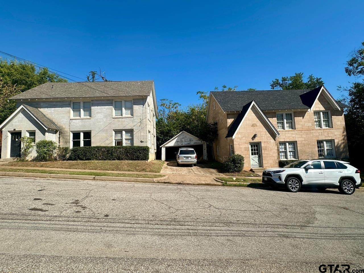 128-130 Rowland Pl - Photo 1