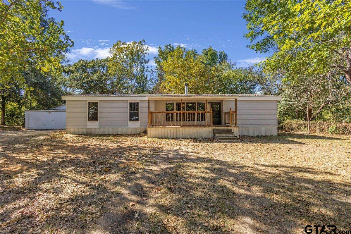 11906 Lakeway Drive - Photo 1