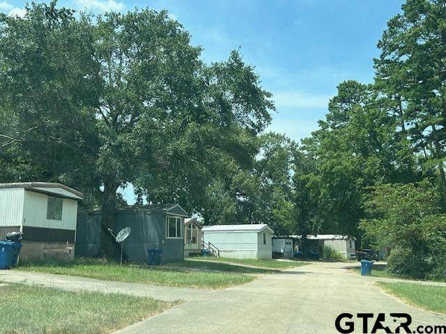 126 Barbara Drive - Photo 1