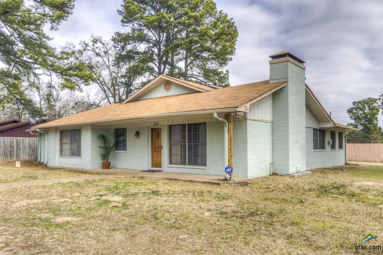 186 Dwight - Photo 1