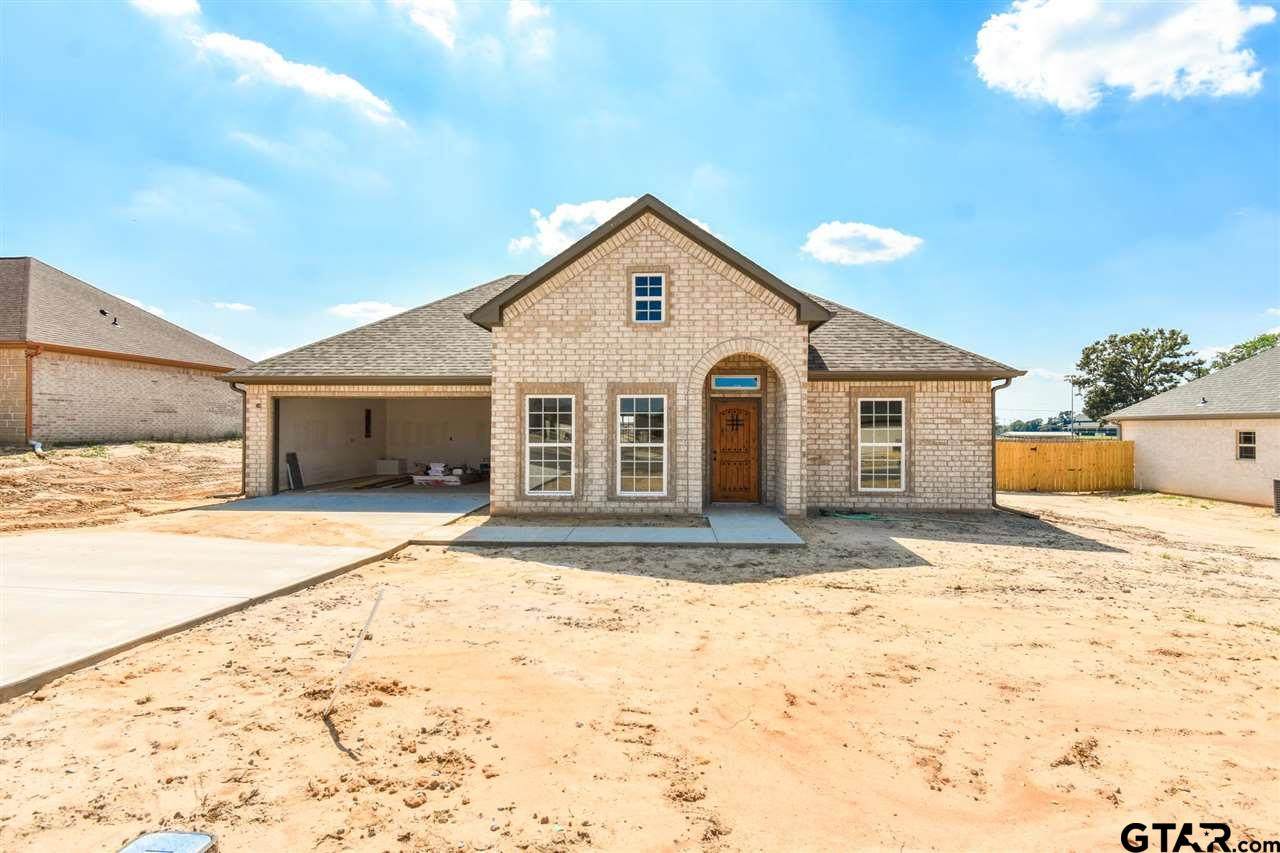204 Nolan Farms - Photo 1