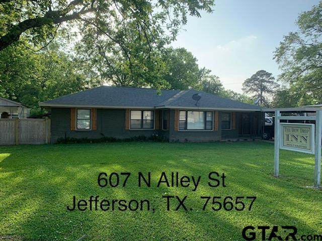 607 Alley St - Photo 1