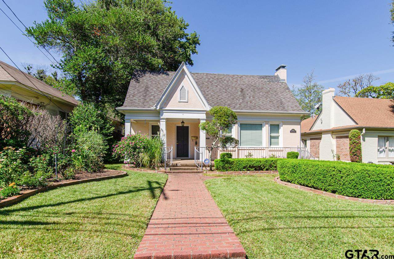 1005 College Ave. - Photo 1
