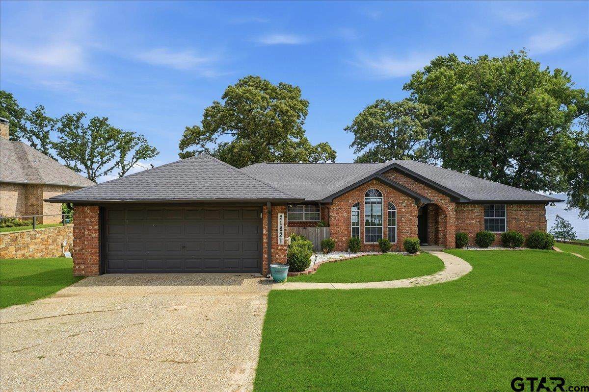 21821 Lakewood Ln - Photo 1