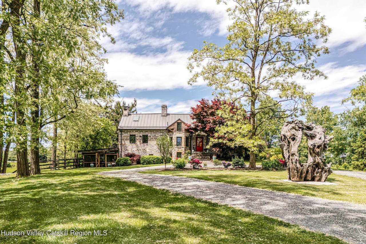 26 Roberson Avenue - Photo 1