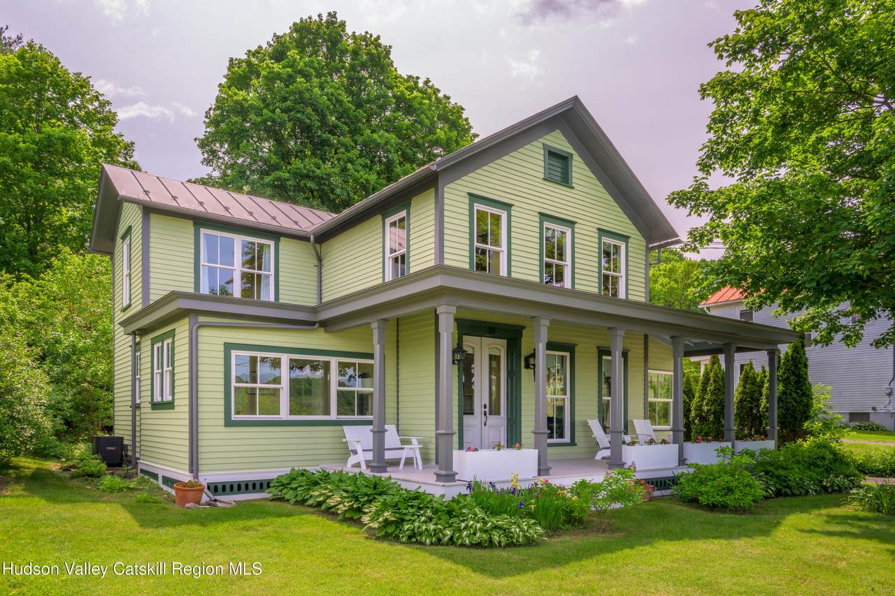 28 Riverview Street - Photo 1