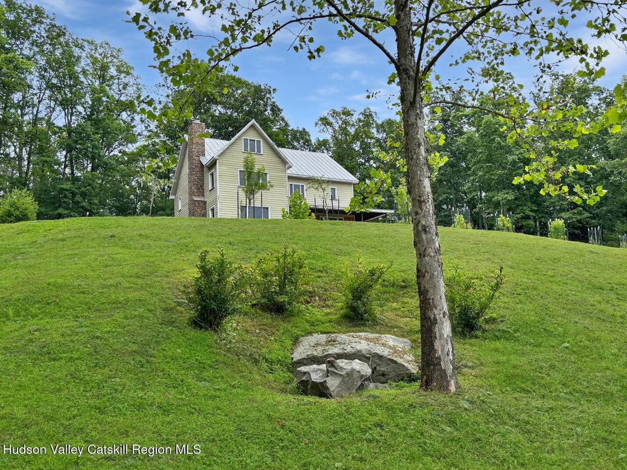 40-67 Popstone Road - Photo 1