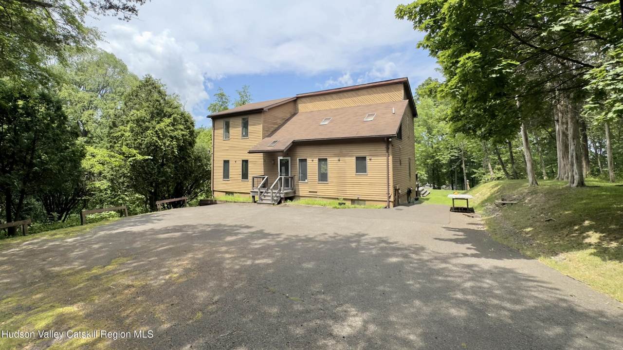 3223 Sleepy Hollow Rd Road - Photo 1