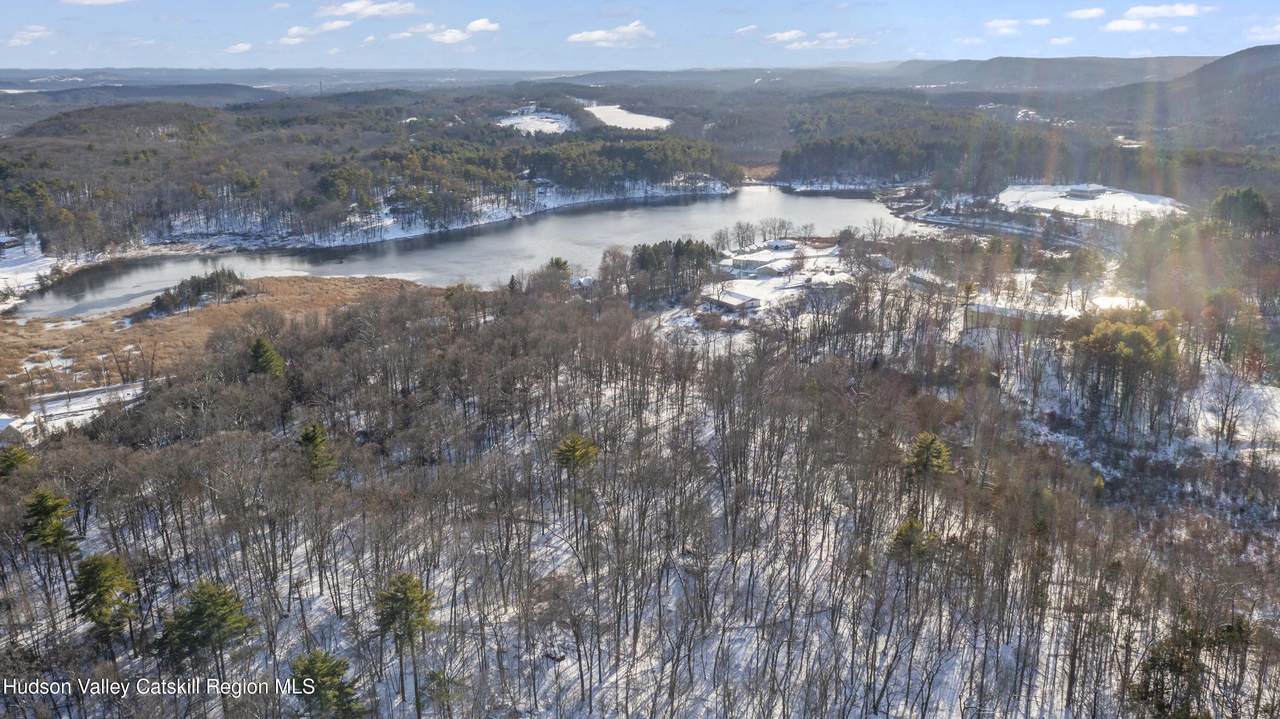 605 Green Lake Road - Photo 1